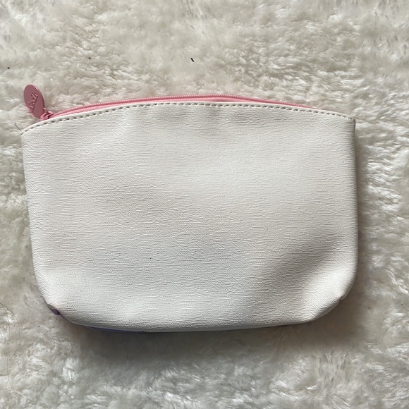 Ipsy bag purple collection - Picture 5 of 7